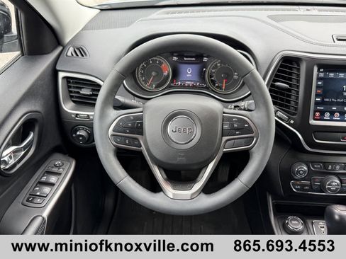 Used 2022 Jeep Cherokee Latitude Lux w/ Sun & Sound Group AWD/4WD image 21