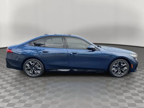 Certified 2026 BMW i5 eDrive40 w/ M Sport Package image 6