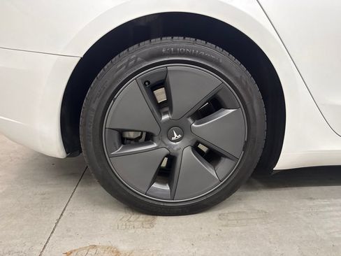 Used 2023 Tesla Model 3 Standard Range RWD image 23