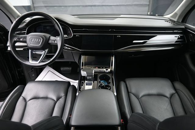 Used 2023 Audi Q7 3.0T Prestige w/ Prestige Package AWD/4WD image 18