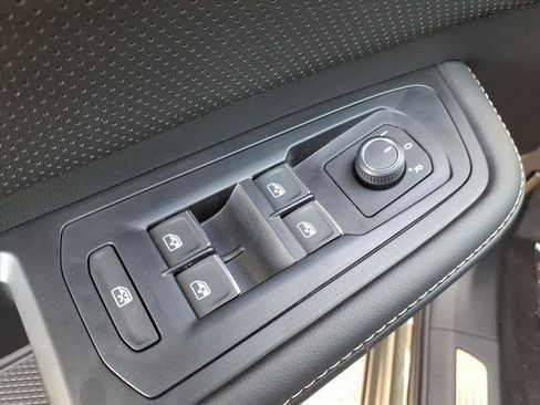 New 2026 Volkswagen Atlas Cross Sport SEL image 12