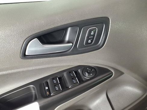 Used 2021 Ford Transit Connect XLT FWD image 14