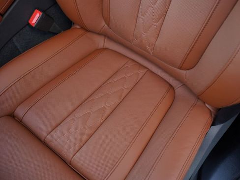 New 2026 BMW X5 sDrive40i w/ M Sport Package image 11