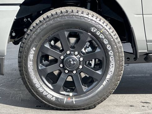 New 2026 RAM 2500 Laramie AWD/4WD image 24