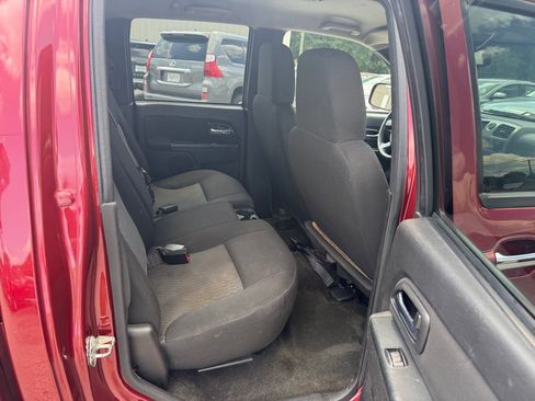 Used 2011 Chevrolet Colorado LT AWD/4WD image 15