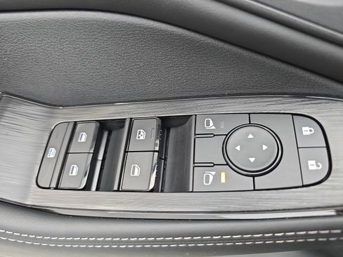 New 2026 Nissan Rogue SV AWD/4WD image 27