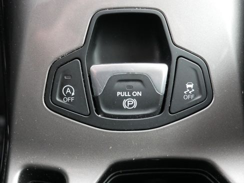 Used 2022 Jeep Renegade Latitude w/ Convenience Group image 31