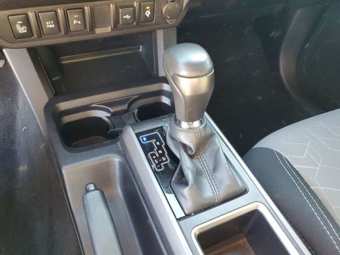 Used 2023 Toyota Tacoma TRD Sport image 17