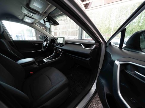Certified 2025 Toyota RAV4 XLE image 27