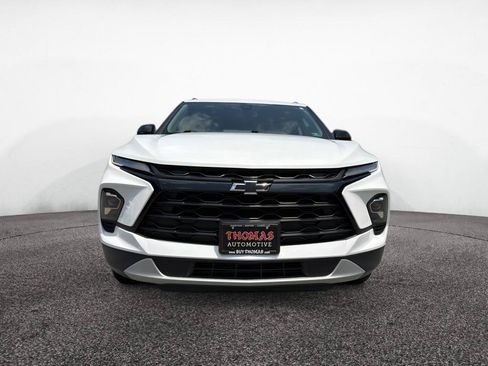 Used 2024 Chevrolet Blazer LT w/ Convenience Package AWD/4WD image 2