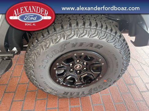 New 2026 Ford Bronco Badlands AWD/4WD image 9