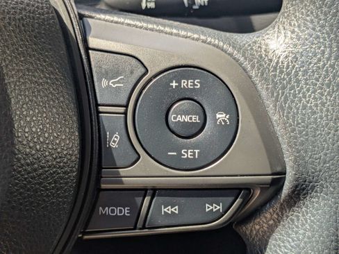 Used 2022 Toyota Corolla LE FWD image 13