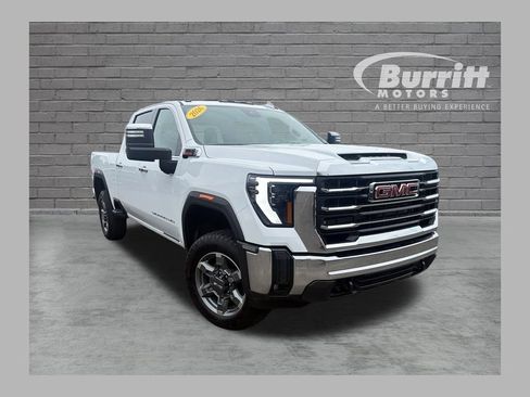Used 2026 GMC Sierra 2500 SLT w/ SLT Convenience Package AWD/4WD image 1