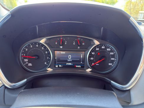 Used 2024 Chevrolet Equinox LT image 18