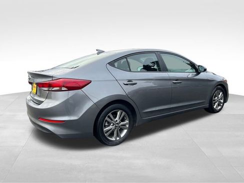 Used 2018 Hyundai Elantra SEL image 8