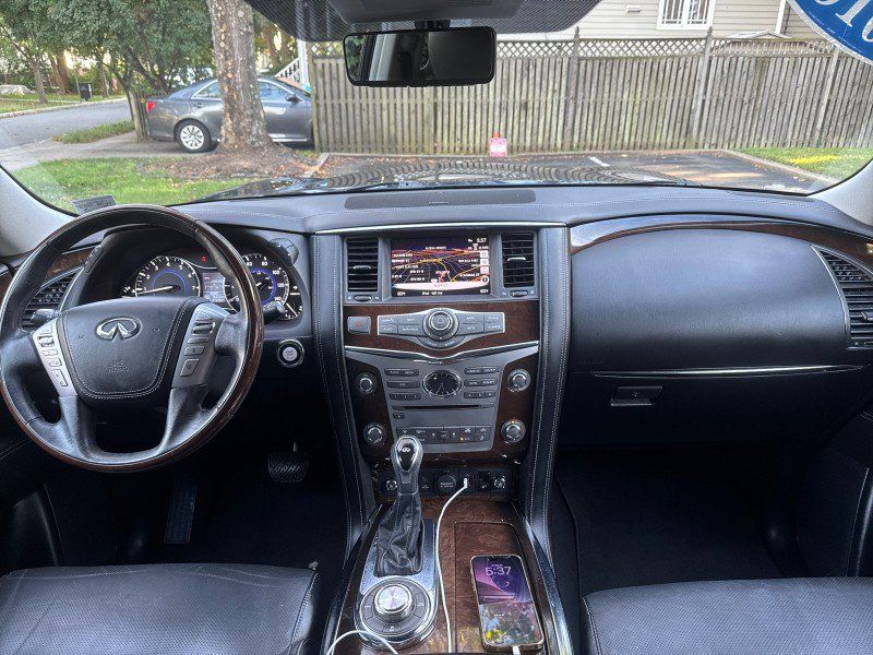 Used 2018 INFINITI QX80 4WD w/ Deluxe Technology Package image 21