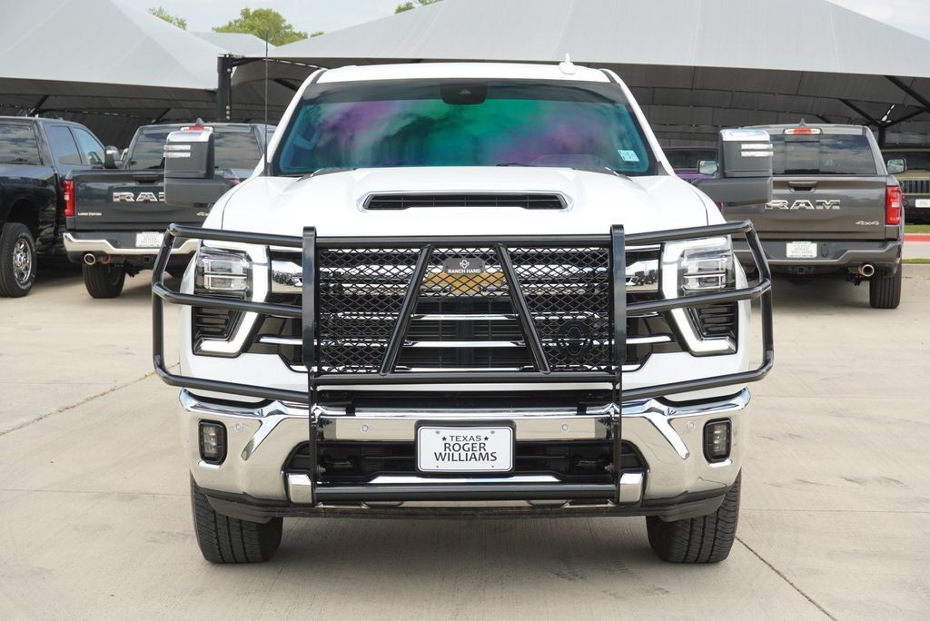 Used 2025 Chevrolet Silverado 2500 LTZ w/ LTZ Convenience Package AWD/4WD image 8
