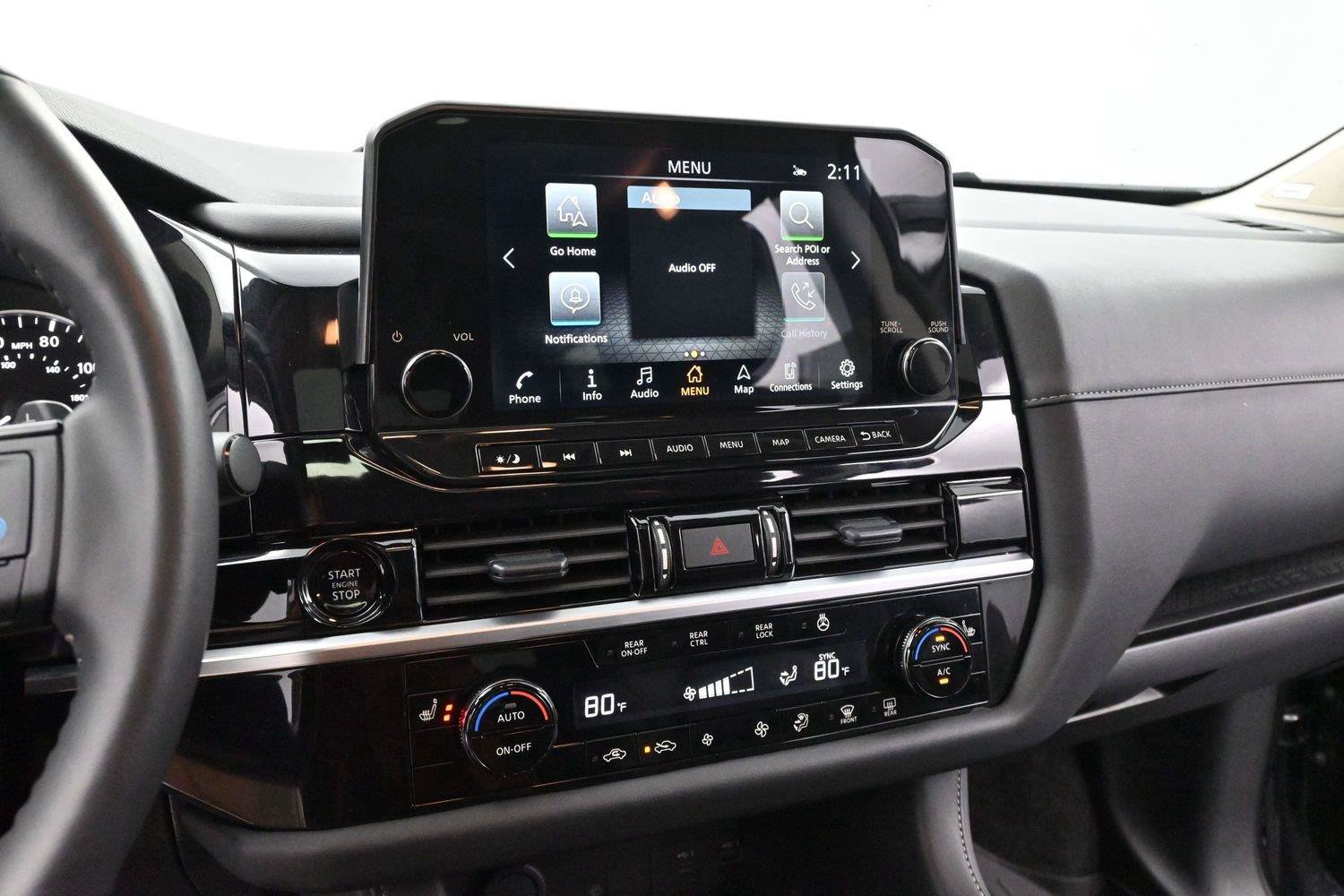 Used 2025 Nissan Pathfinder SL w/ SL Premium Package FWD image 17
