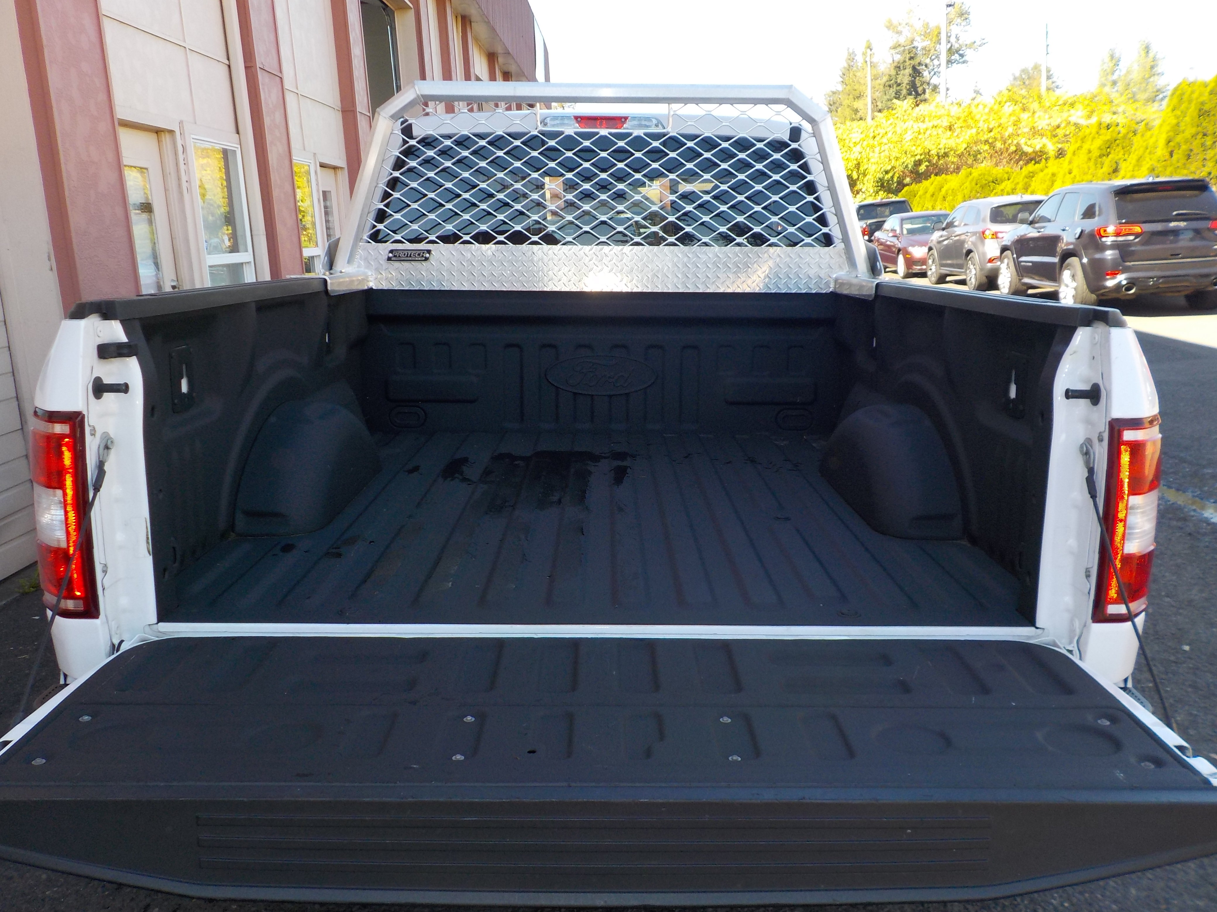 Used 2018 Ford F150 XL w/ Equipment Group 101A Mid AWD/4WD image 25