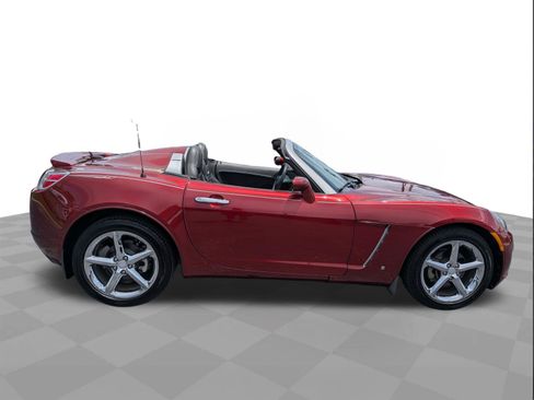 Used 2009 Saturn Sky Red Line RWD image 3