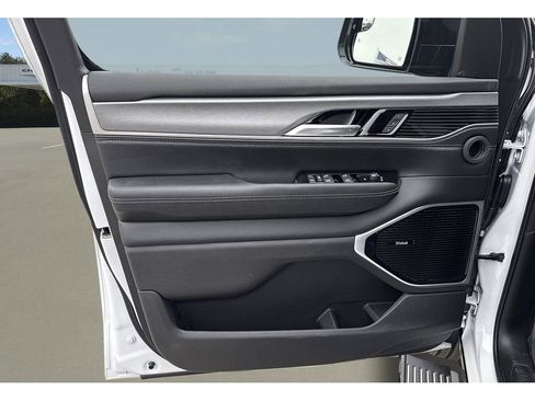 New 2026 Jeep Grand Wagoneer Limited AWD/4WD image 14