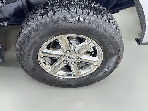 Used 2025 Ford F150 XLT w/ Equipment Group 301A Standard AWD/4WD image 29