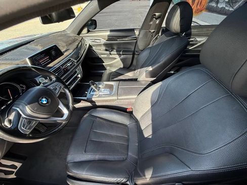 Used 2017 BMW 740i xDrive AWD/4WD image 1