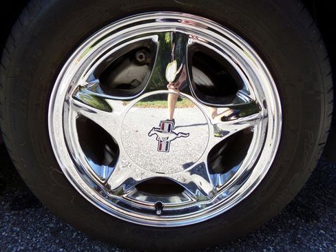 Used 1991 Ford Mustang GT image 32