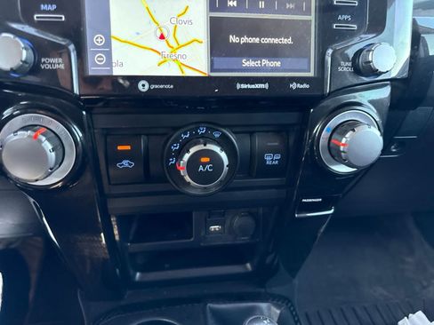 Used 2023 Toyota 4Runner TRD Off-Road Premium AWD/4WD image 24