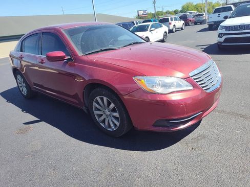 Used 2013 Chrysler 200 Touring FWD image 12