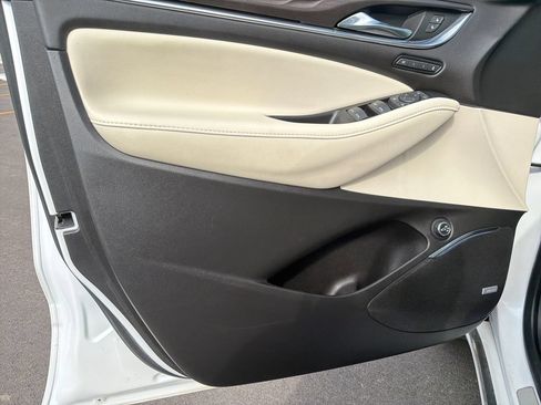 Used 2023 Buick Enclave Avenir w/ Avenir Technology Package AWD/4WD image 11