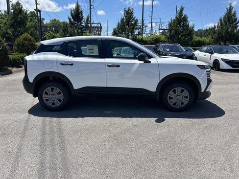 New 2026 Nissan Kicks S FWD image 8