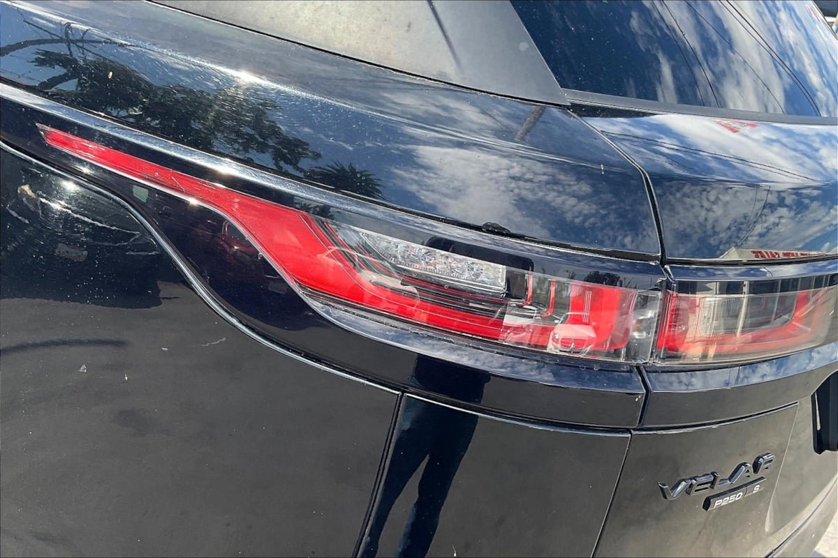 Used 2019 Land Rover Range Rover Velar S AWD/4WD image 30
