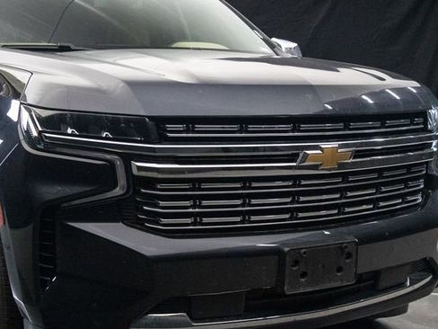 Used 2024 Chevrolet Tahoe Premier AWD/4WD image 3