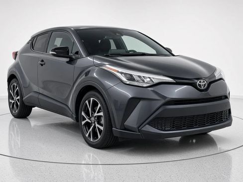 Used 2021 Toyota C-HR XLE FWD image 1
