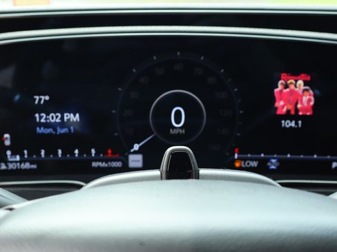 Used 2024 Cadillac Escalade ESV Sport AWD/4WD image 33