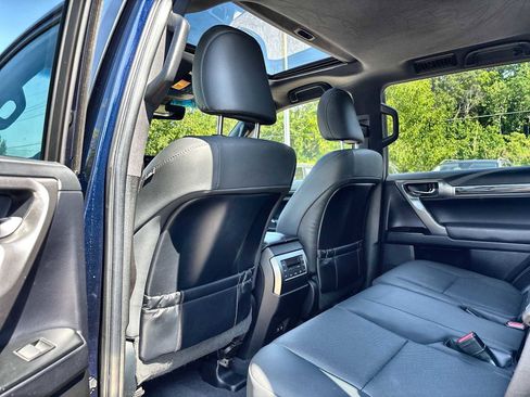 Used 2023 Lexus GX 460 Premium w/ Premium Package AWD/4WD image 18