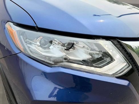 Used 2020 Nissan Rogue SL w/ Premium Package AWD/4WD image 11