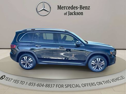 Certified 2025 Mercedes-Benz GLB 250 image 9