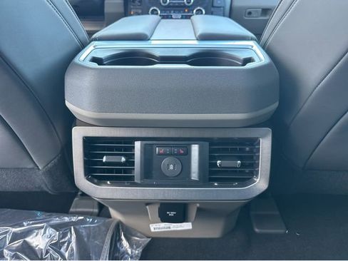 New 2026 Ford F250 Platinum w/ Platinum Plus Package AWD/4WD image 19