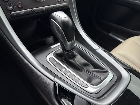 Used 2016 Ford Fusion Titanium AWD/4WD image 24
