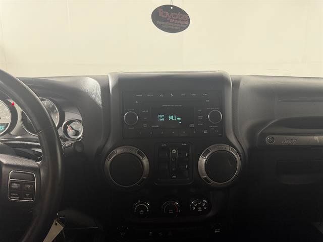 Used 2014 Jeep Wrangler Unlimited Sport w/ Quick Order Package 24S AWD/4WD image 16