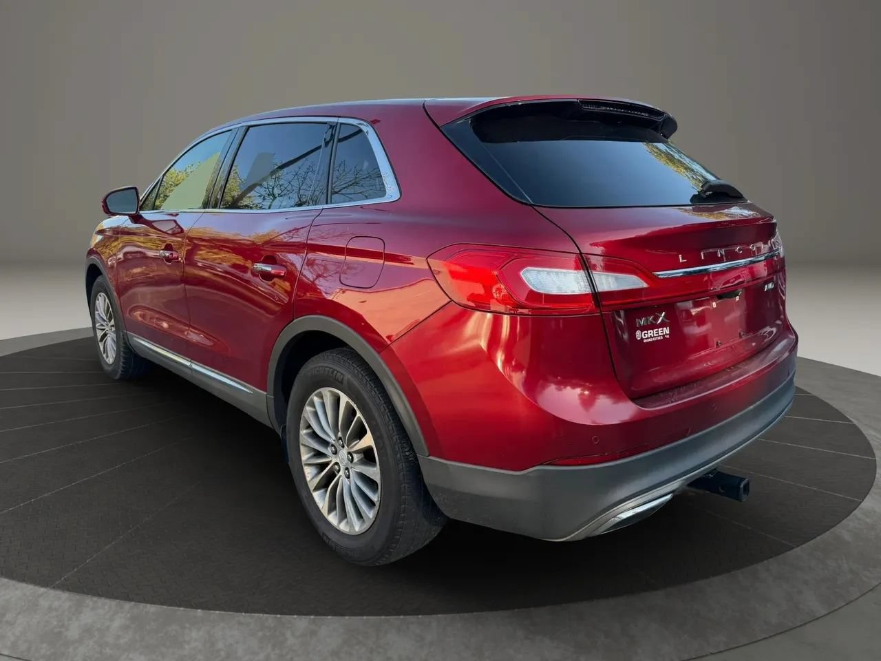 Used 2016 Lincoln MKX Select w/ Select Plus Package AWD/4WD image 7