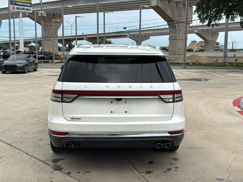 Used 2020 Lincoln Aviator Reserve w/ Equipment Group 201A RWD image 6