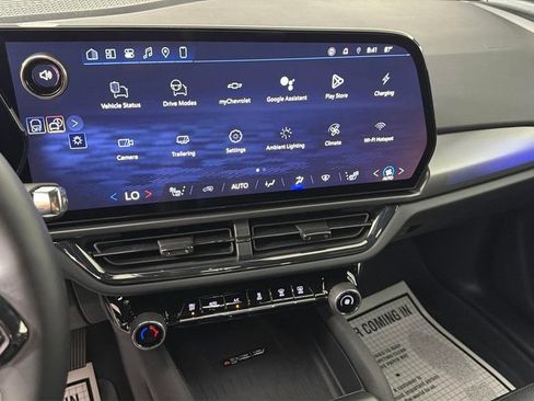 Certified 2026 Chevrolet Equinox EV RS AWD/4WD image 22