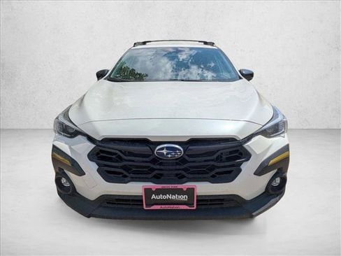 Used 2025 Subaru Crosstrek 2.5i Sport AWD/4WD image 2