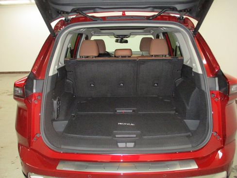 New 2026 Nissan Rogue Platinum w/ Platinum Premium Package image 11