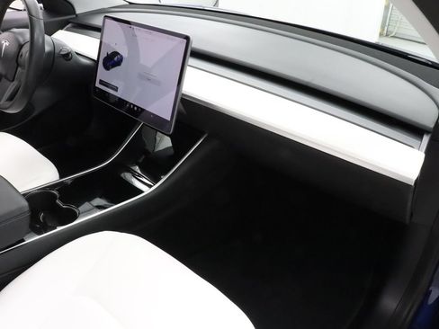 Used 2020 Tesla Model 3 Long Range AWD/4WD image 22