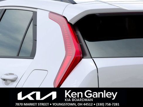 New 2026 Kia Niro LX image 11