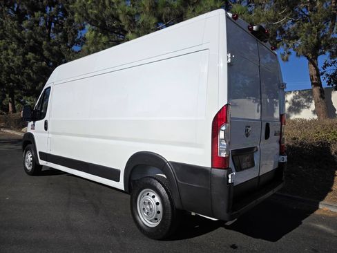 Used 2016 RAM ProMaster 2500 FWD image 10